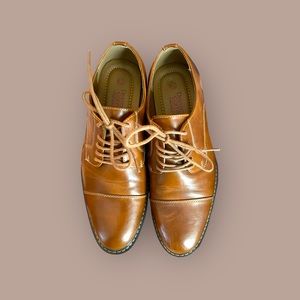 Men’s dress shoes